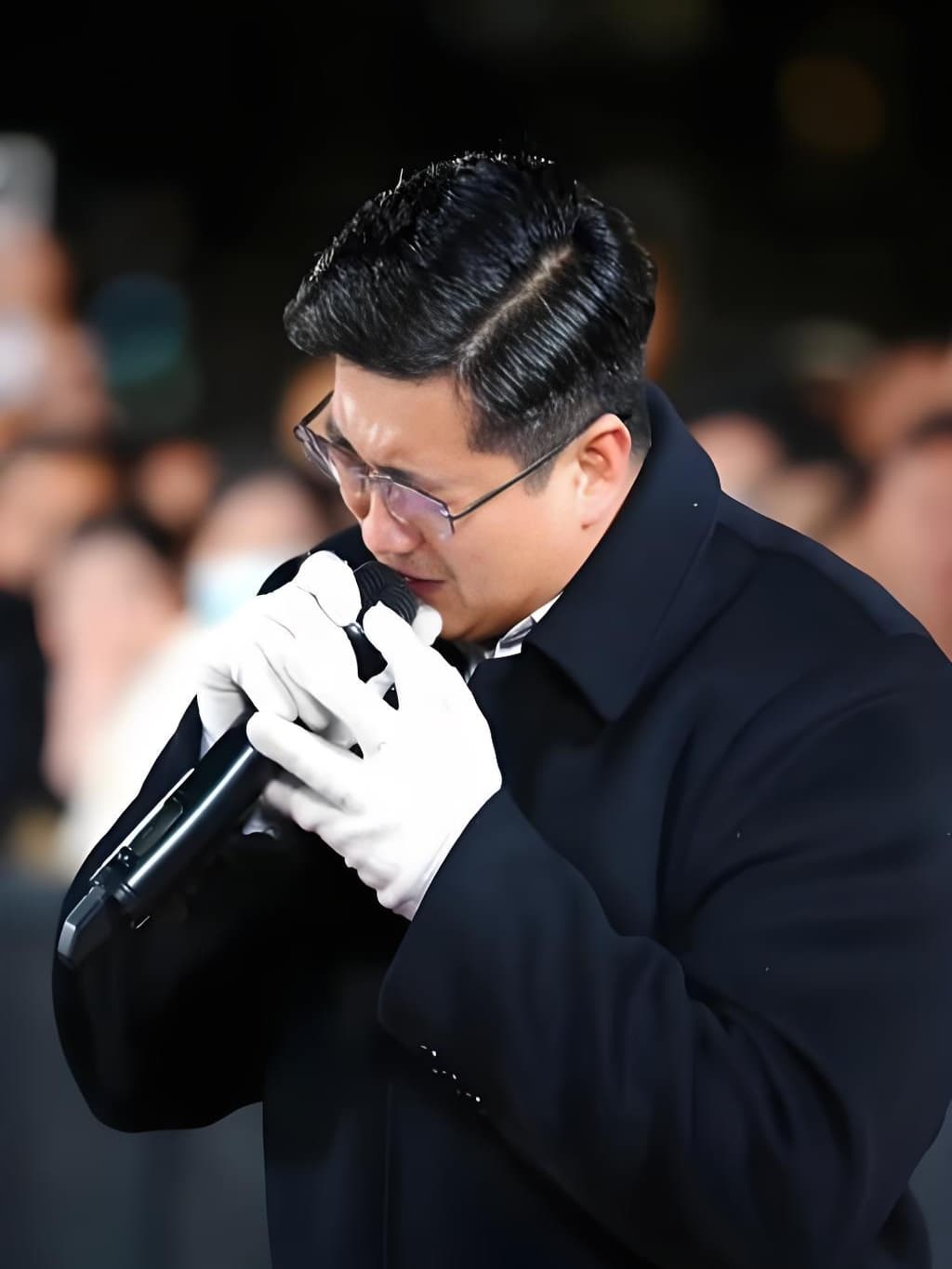 网红歌手陈佳丽的写真图2