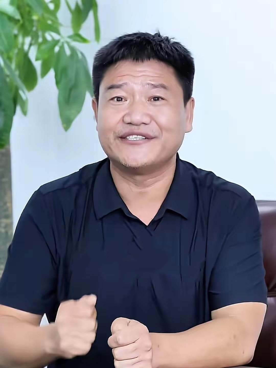 网络反诈宣传主播反诈老陈的高清写真图