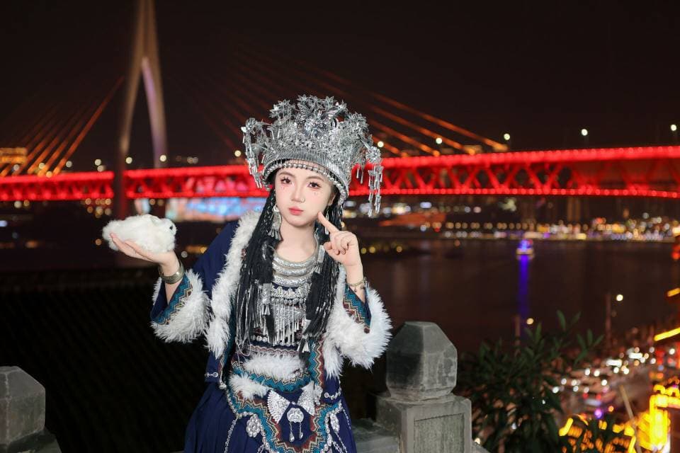 演员陈添思的高清写真图