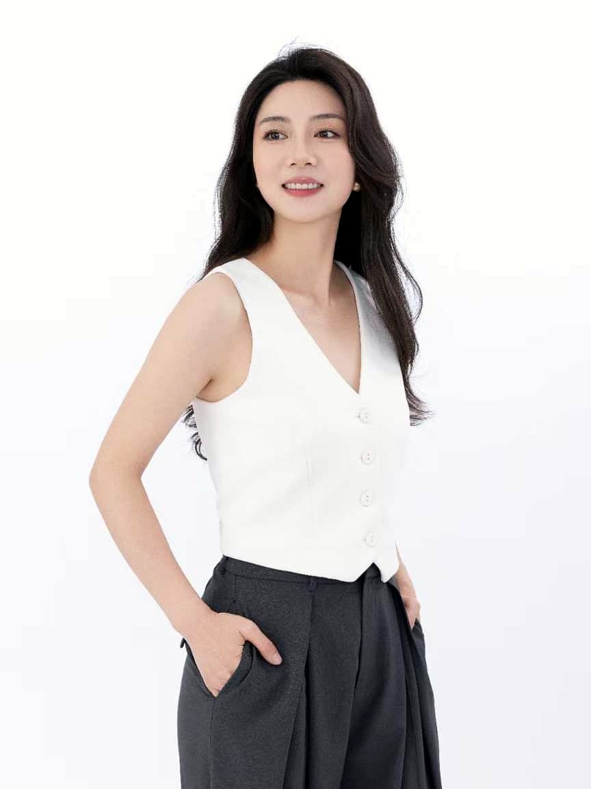 中国内地女演员任玥熹的写真图2